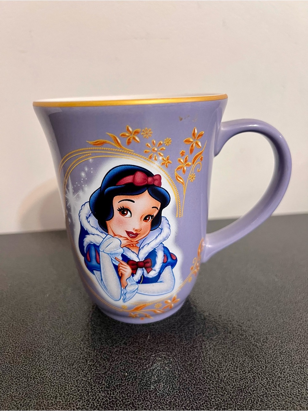 👑 Disney Store Snow White Lavender Mug – Rare 2005 Collectible